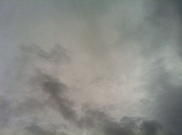 朝からどんより曇り空の写真